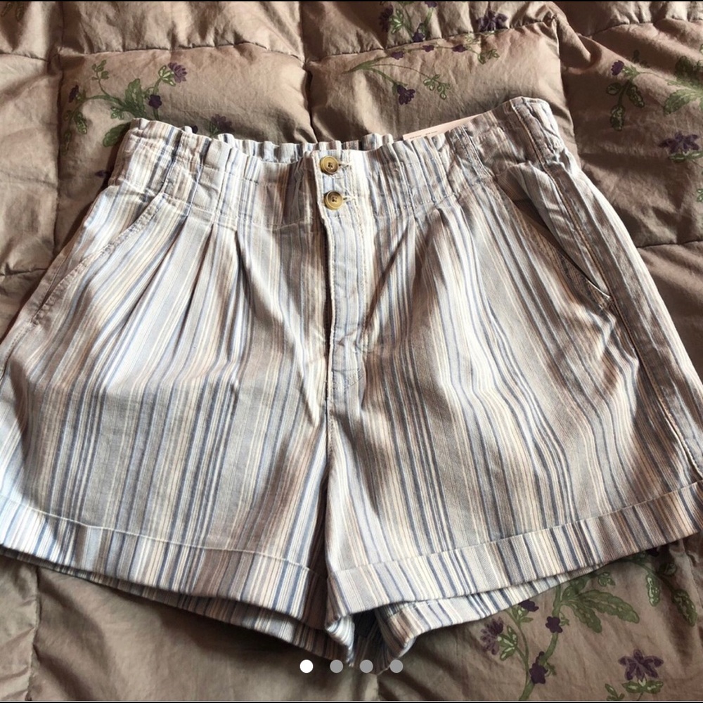 American Eagle Outfitters Mom Shorts